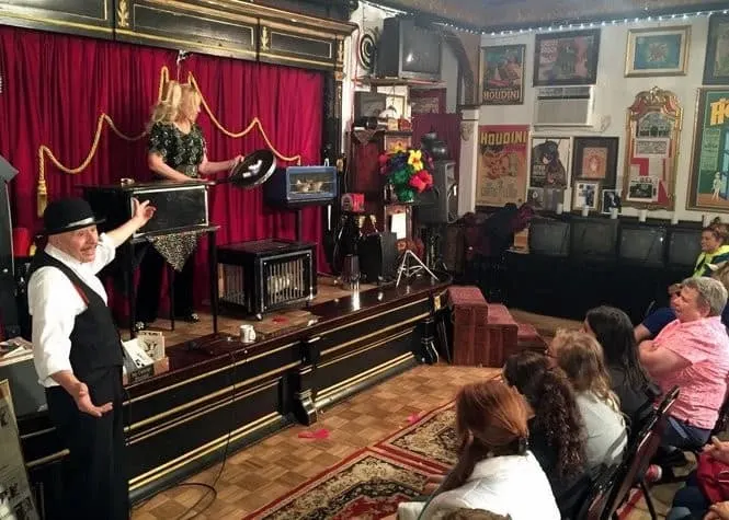 Harry Houdini Museum