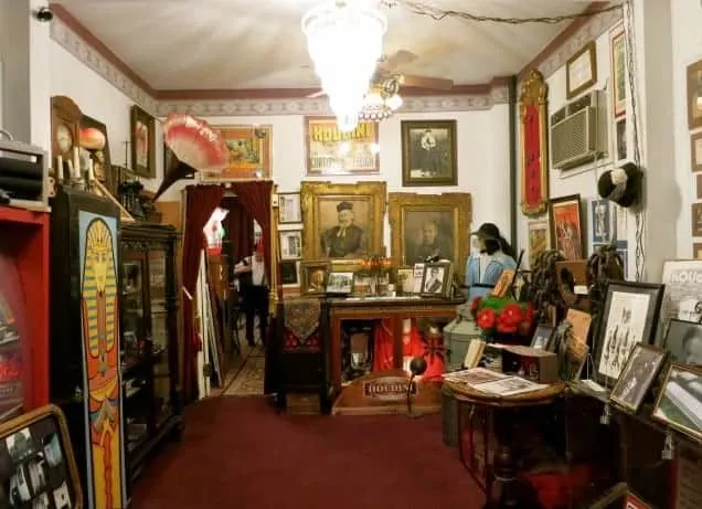 Harry Houdini Museum