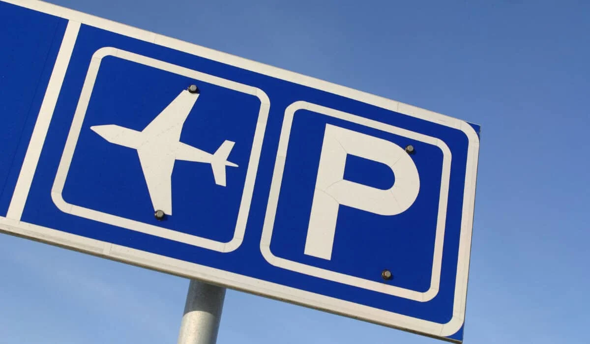 airport parking 