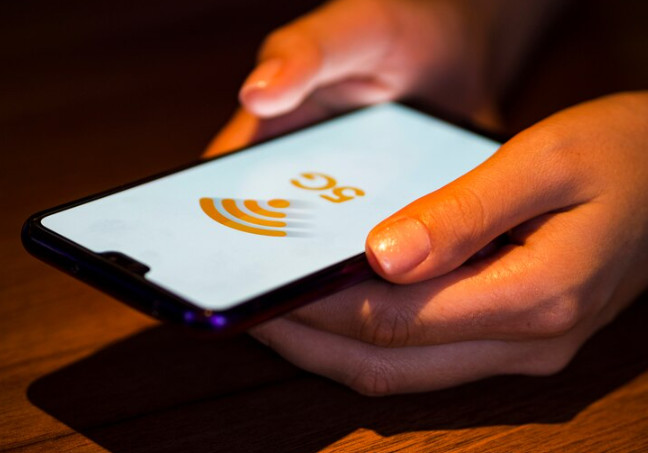 Top mistakes visitors make when choosing an eSIM for the USA